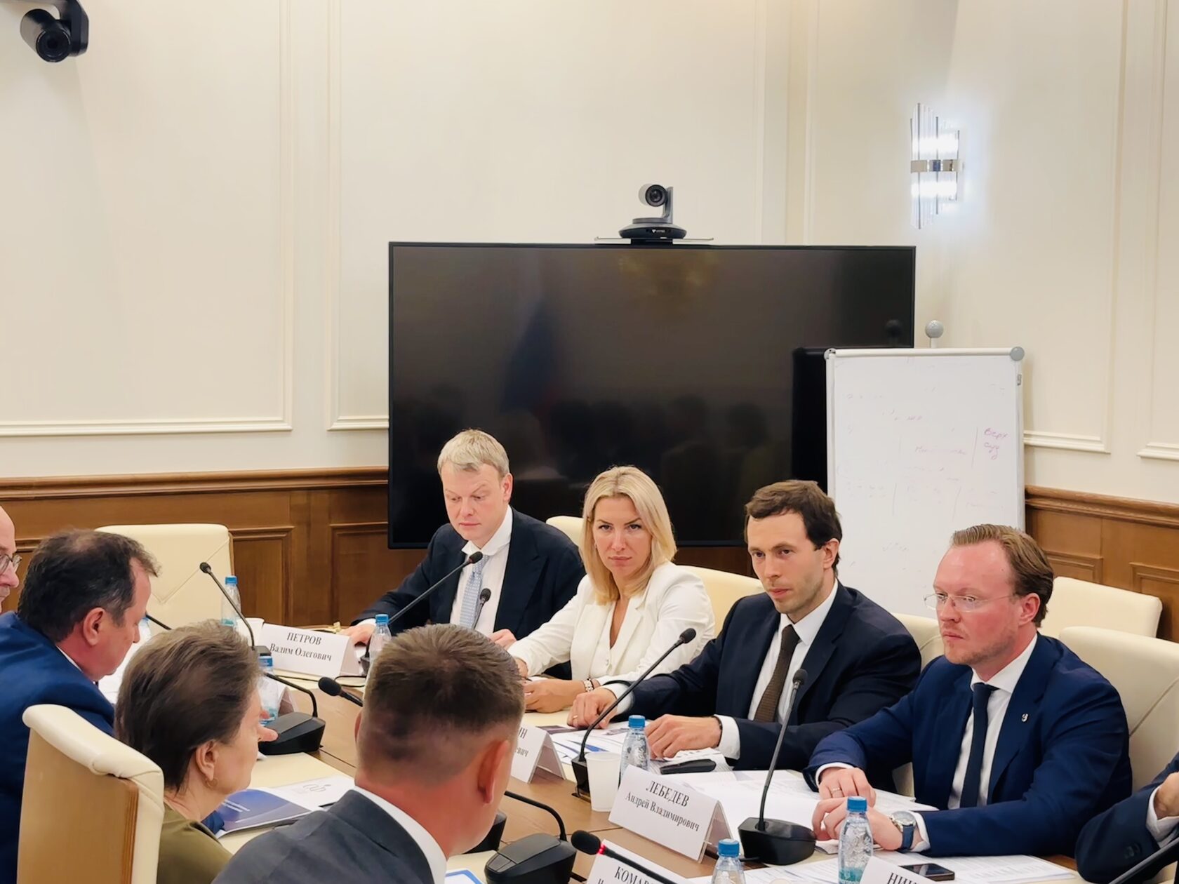 Единый научный центр Минприроды России подготовит научное обоснование для построения системы обращения с отходами III класса опасности